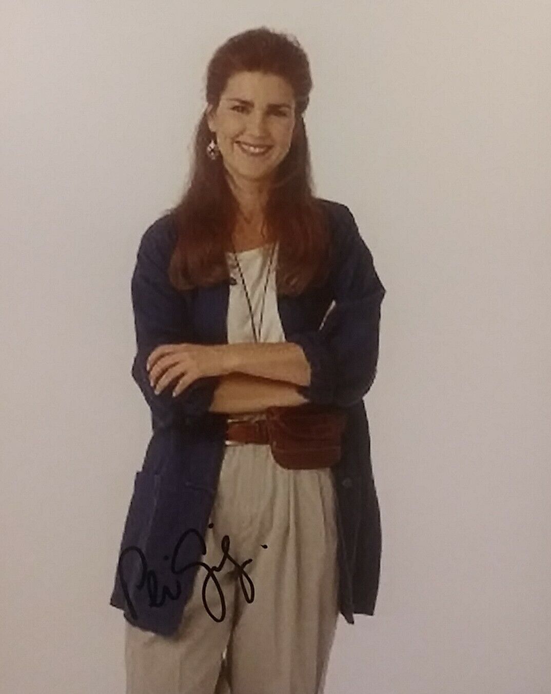 Peri Gilpin signed 8 x 10