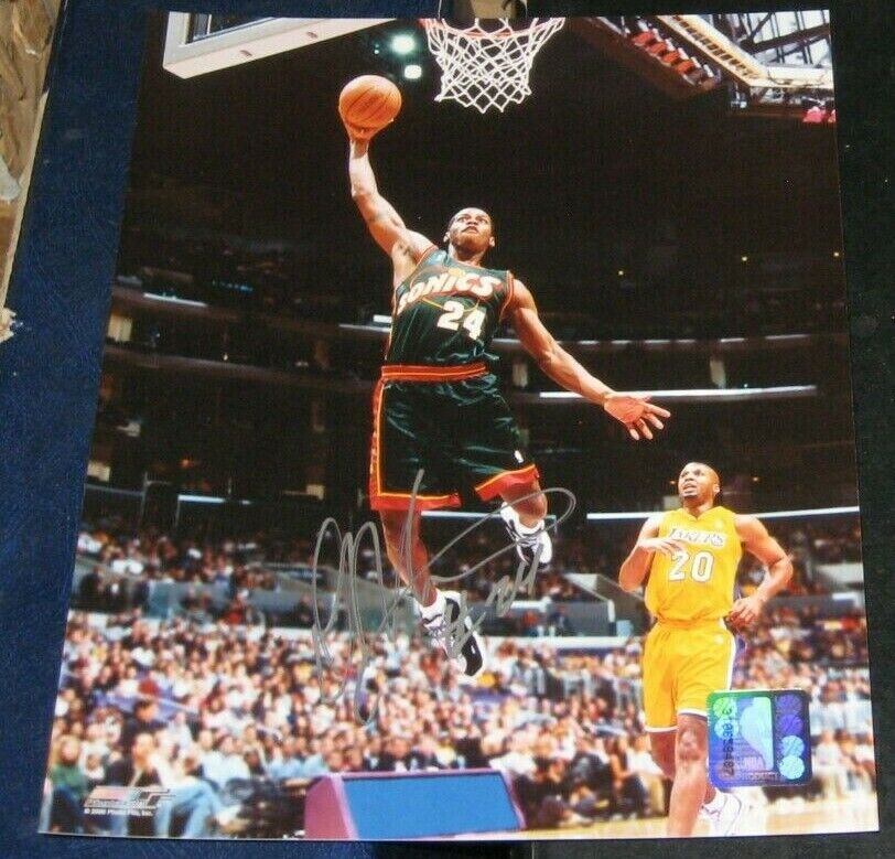 Desmond Mason Seattle Supersonics SIGNED AUTOGRAPHED Photo Poster painting FILE 8x10 Basketball