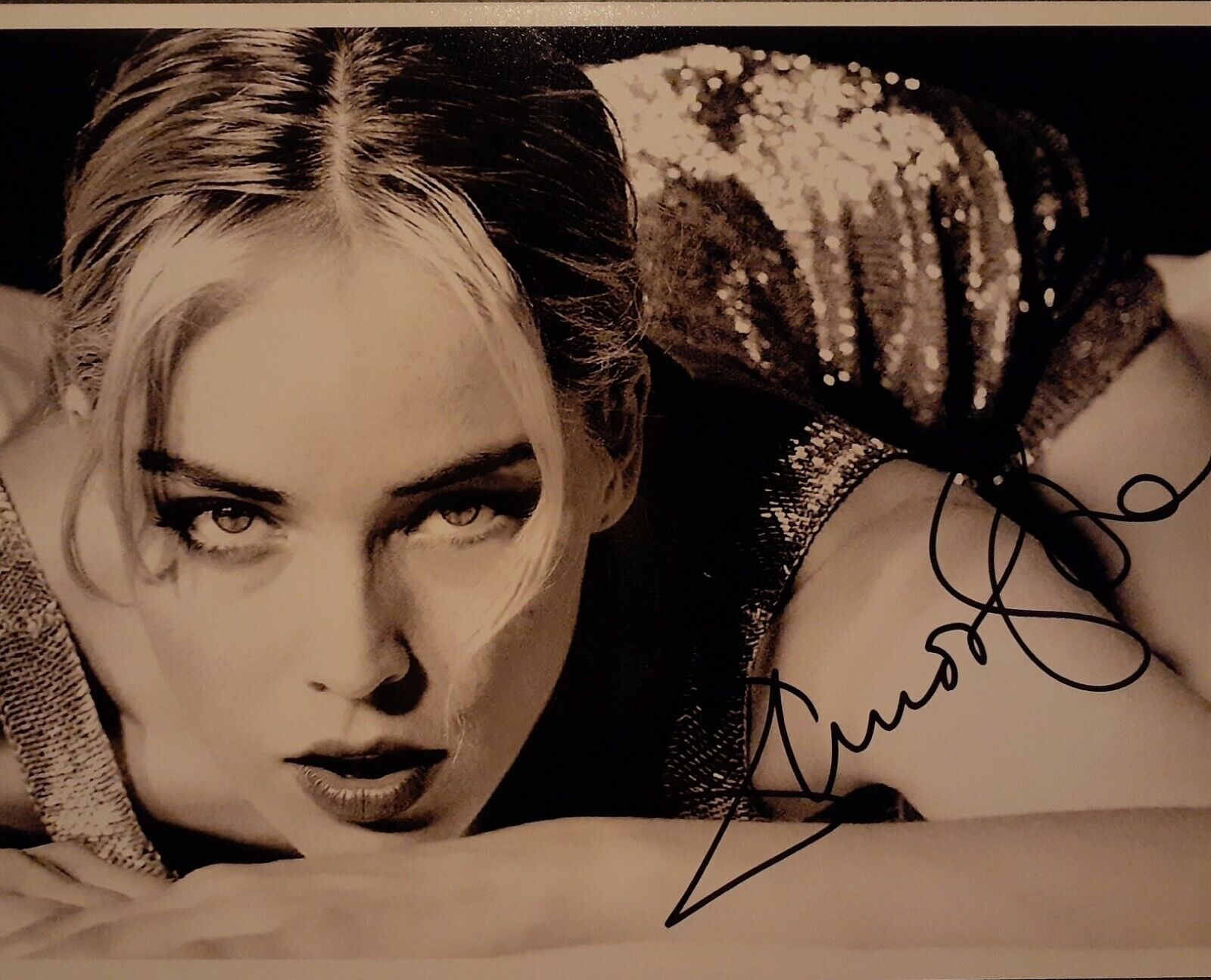 Sharon Stone signed 8x10