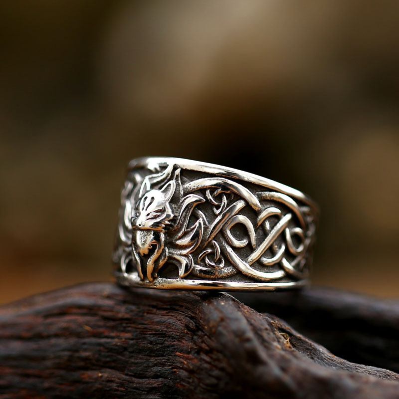 Viking Celtic Knot Titanium Steel Ring Retro Stainless Steel Fox Hand Jewelry Ring / TECHWEAR CLUB / Techwear