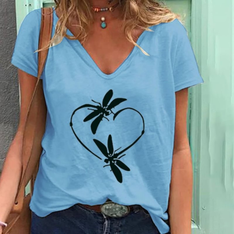 Heart-shape insect printed v-neck graphic tees