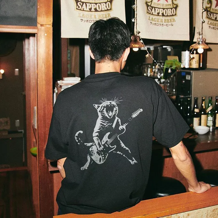 The Rock &rsquo;n&rsquo; Roll Feline Virtuoso Printed Men's T-shirt