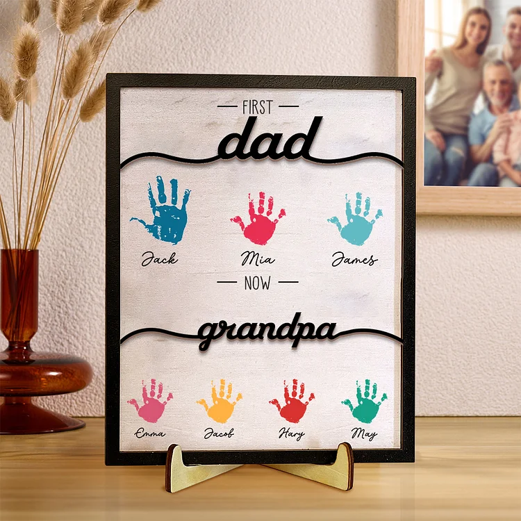 Personalized Handprints Wooden Plaque Custom 2–12 Names Desktop Decor With Stand Gifts for Grandpa/Father