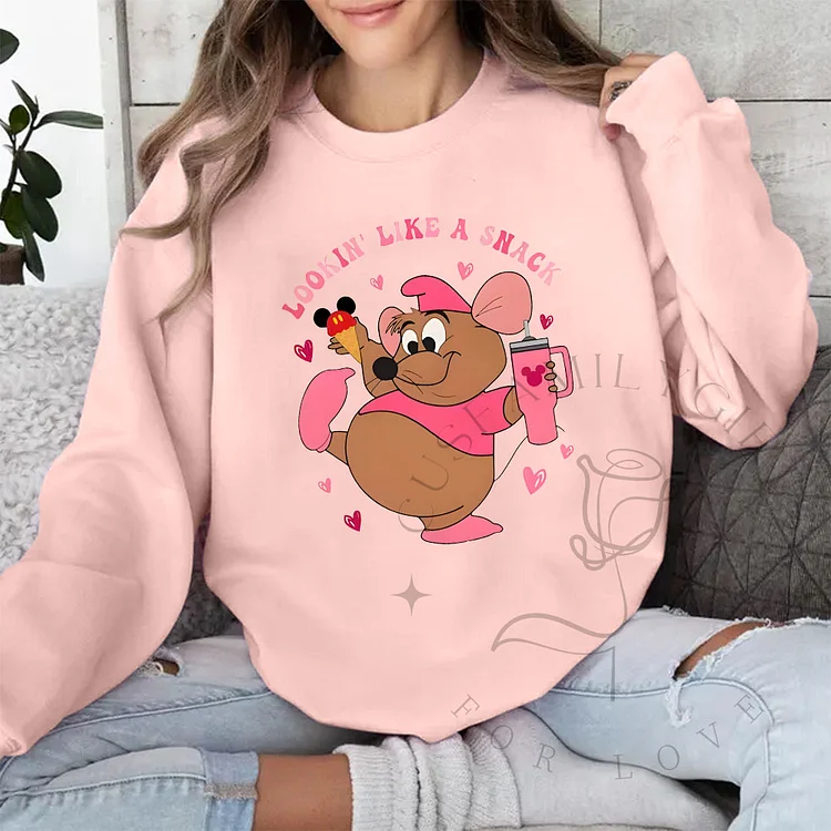 Comfort Color – GusGus Lookin Like A Snack T-shirt