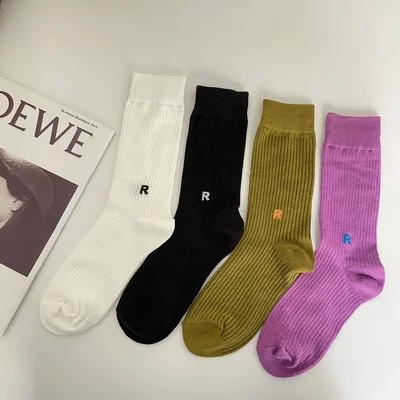 4 pairs of solid color socks set