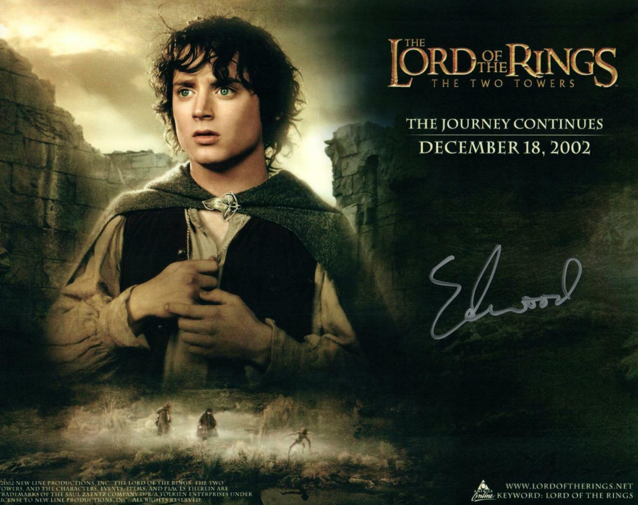 Elijah wood signed 8x10 Photo Poster painting picture autographed good looking plus COA