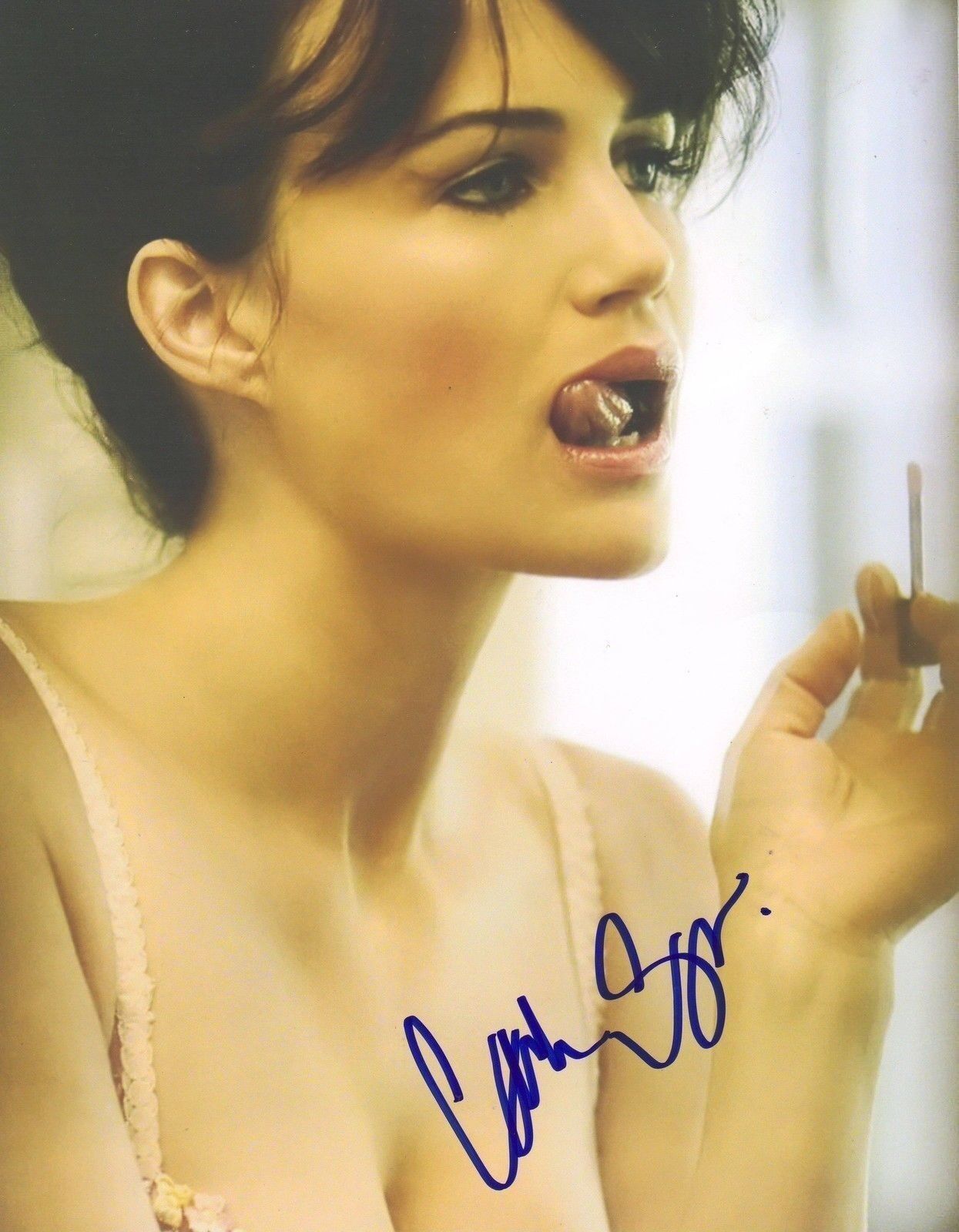 CARLA GUGINO AUTOGRAPH SIGNED PP Photo Poster painting POSTER