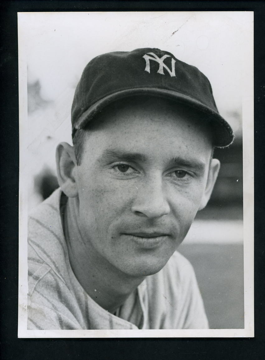 Joe Gordon 1939 Type 1 Press Photo Poster painting New York Yankees