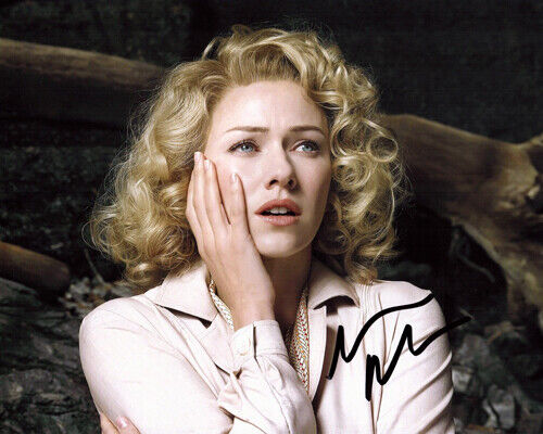 Autographed Photo Poster painting Naomi Watts Signed 8 x 10