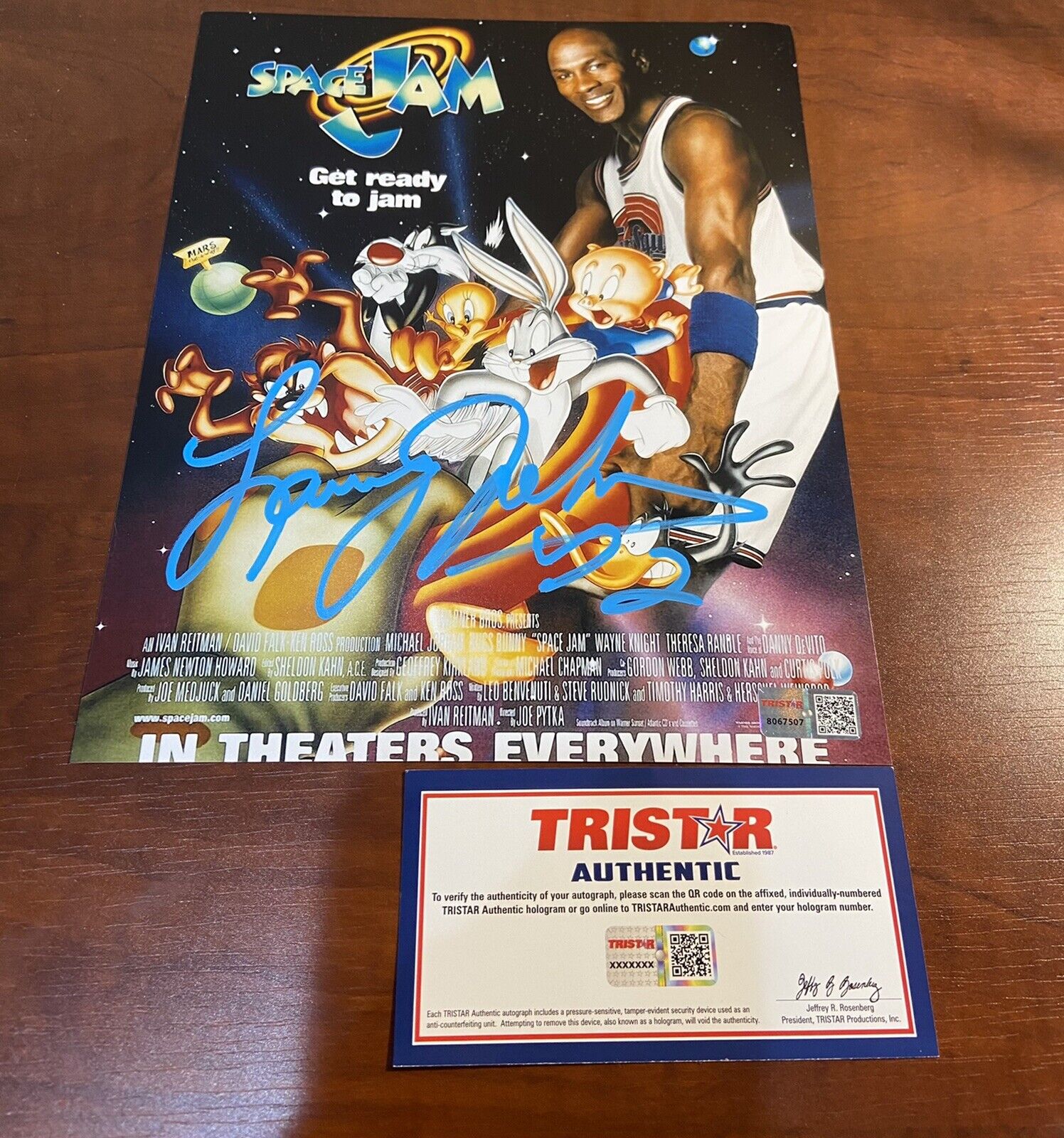 Larry Johnson Space 2 Jam Knicks Autographed Signed 8X10 Photo Poster painting TriStar Hologram