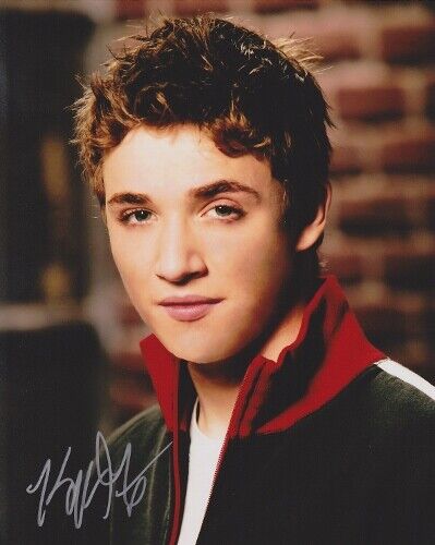 Kyle Gallner Signed - Autographed Veronica Mars - The Walking Dead 8x10 Photo Poster painting