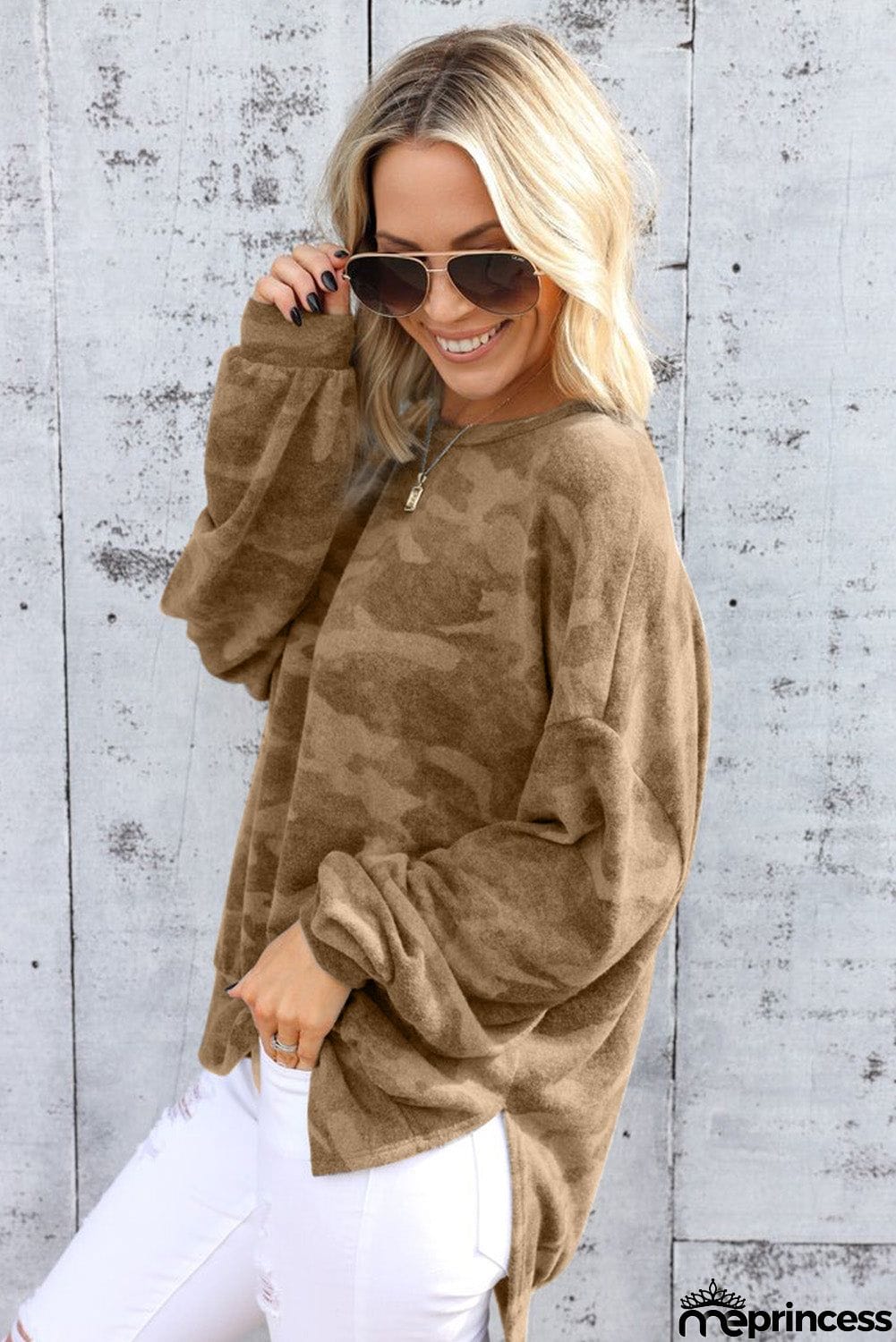High-low Edge Camo Print Sweatshirt