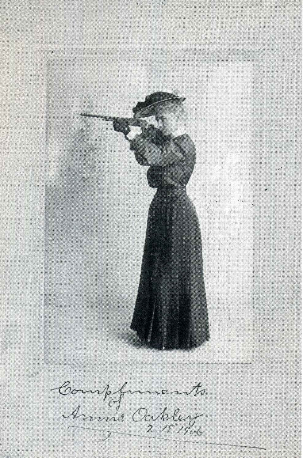 ANNIE OAKLEY Signed Photo Poster paintinggraph - Sharp-Shooter / Performer - preprint