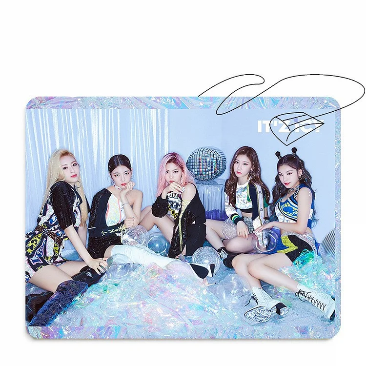 ITZY IT'z ICY Mouse Pad