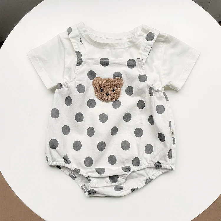 2pcs Baby Boy/Girl White T-shirt and Bear Suspender Overalls Bodysuit