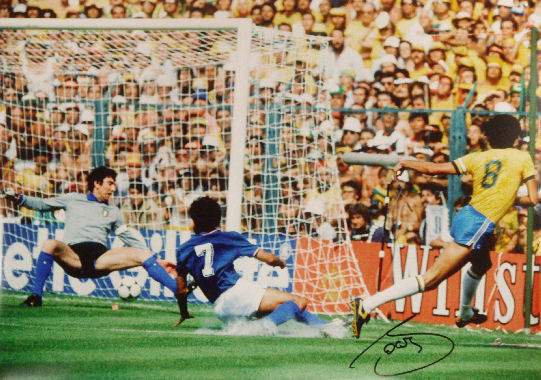 SOCRATES SIGNED BRAZIL v ITALY 16x12