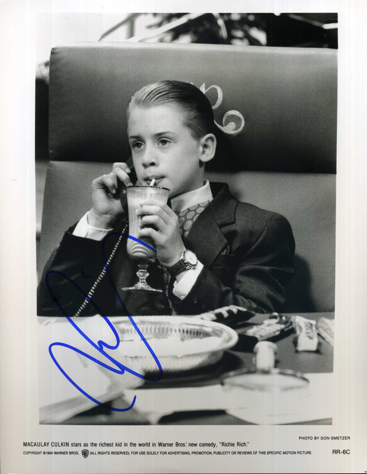 MACAULAY CULKIN Signed 'Richie Rich' Photo Poster paintinggraph - Film Star Actor - Preprint