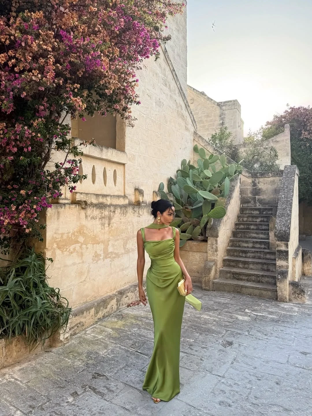 Lussooy Elegant Sleeveless Green Square Pleated Evening Dress With Scarf