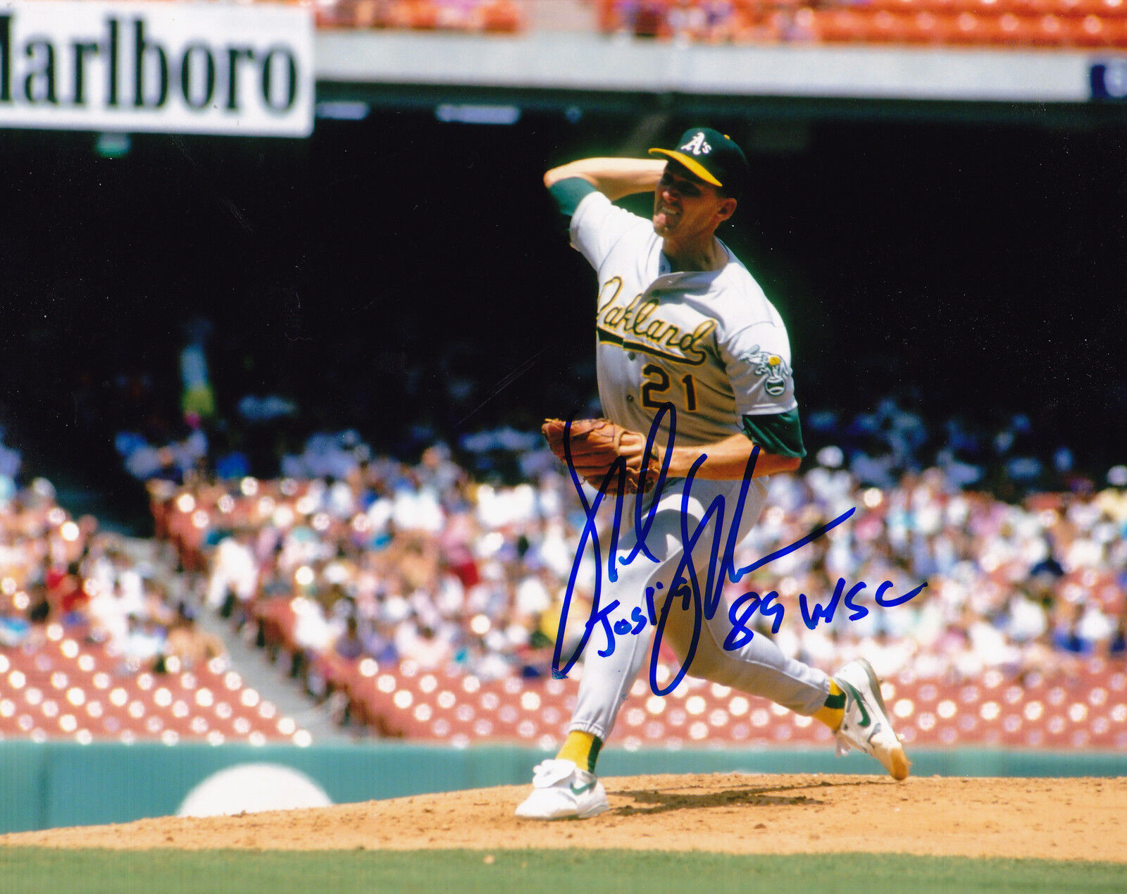 MIKE MOORE OAKLAND A'S 89 WSC ACTION SIGNED 8x10