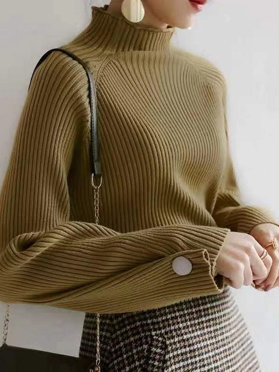 Simple and casual long-sleeved sweater