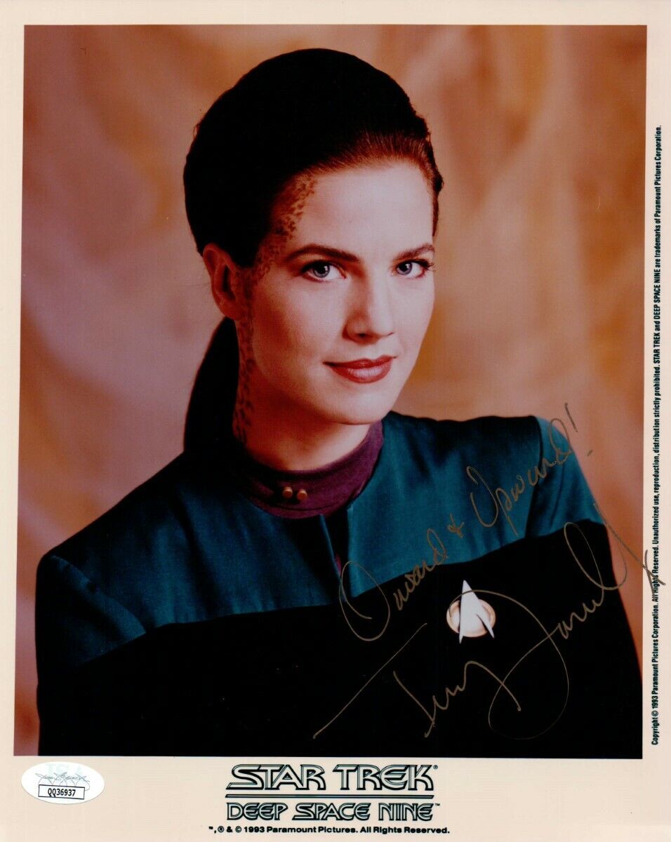 Terry Farrell Signed Autographed 8X10 Photo Poster painting Star Trek DS9 Jadzia Dax JSA QQ36937