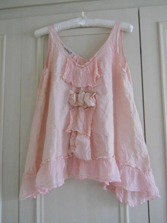 Women's Lace V-neck Asymmetrical Hem Casual Linen Slip Top