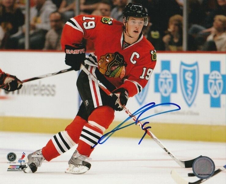 JONATHAN TOEWS SIGNED CHICAGO BLACKHAWKS 8x10 Photo Poster painting #8 Autograph