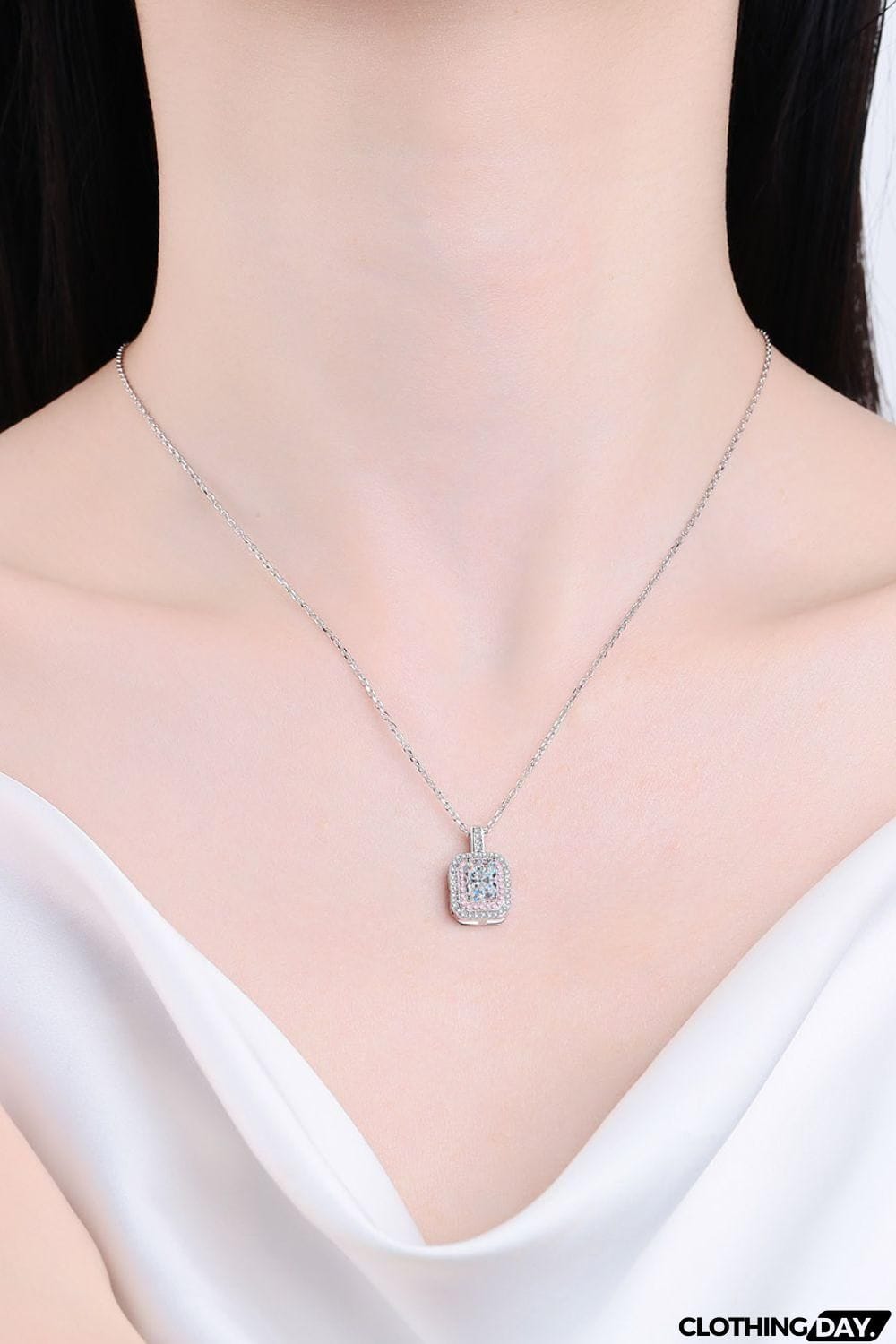 1 Carat Moissanite Geometric Pendant Chain Necklace