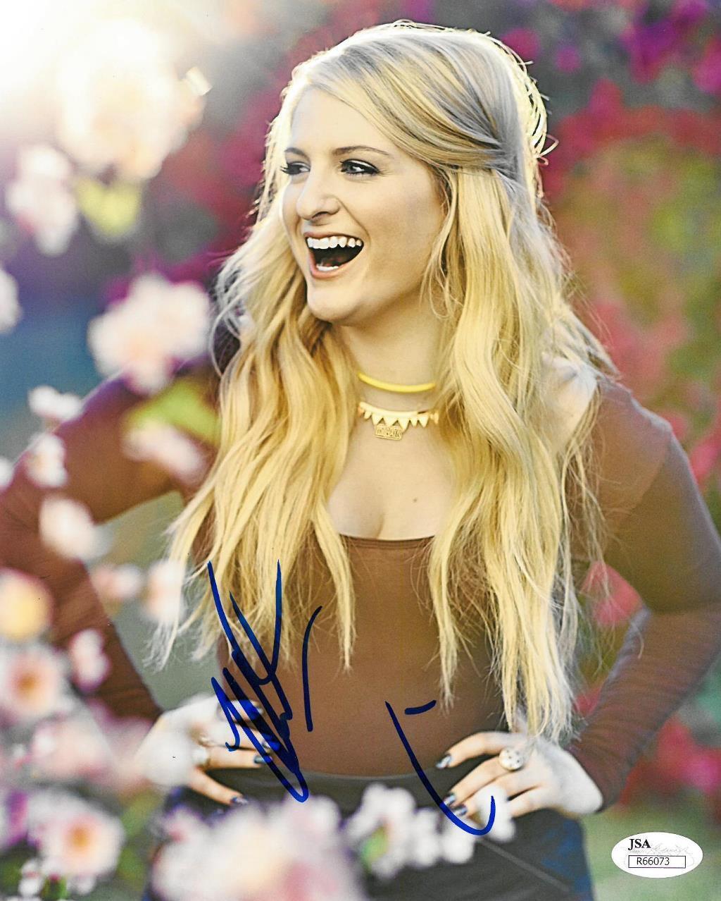 Meghan Trainor Signed Authentic Autographed 8x10 Photo Poster painting JSA #R66073