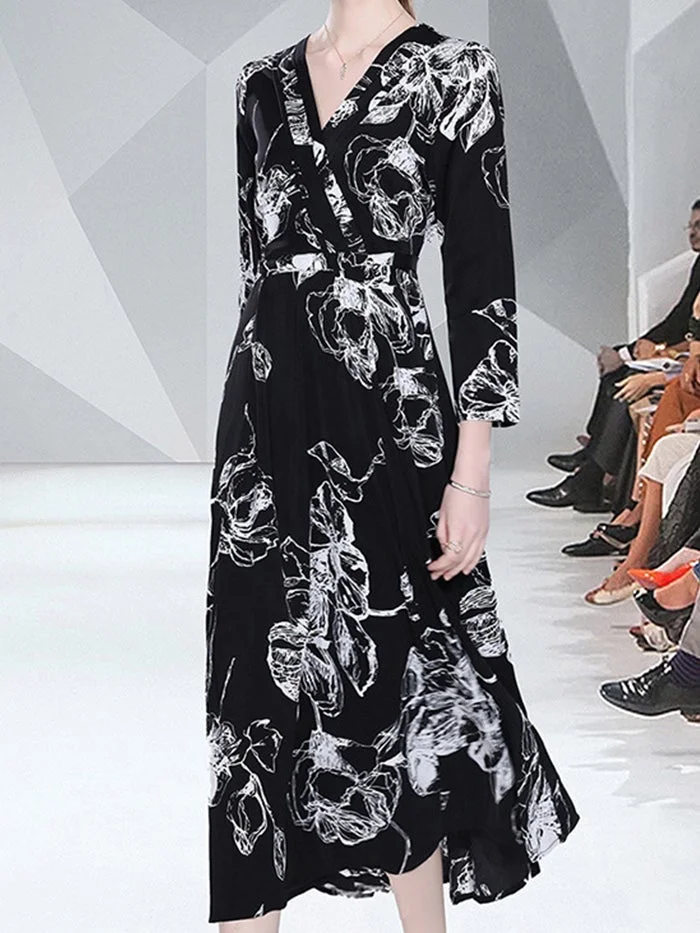 V-neck Black Print Dress