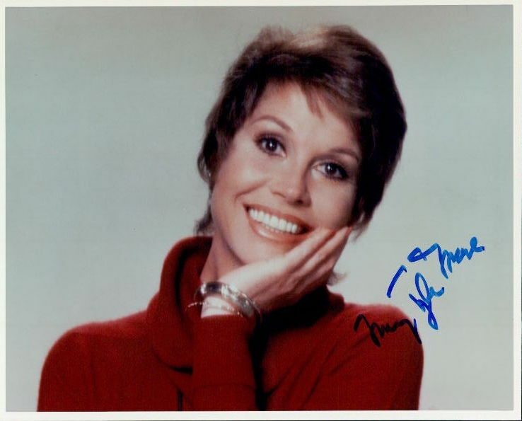 Mary Tyler Moore signed authentic 8x10 Photo Poster painting COA