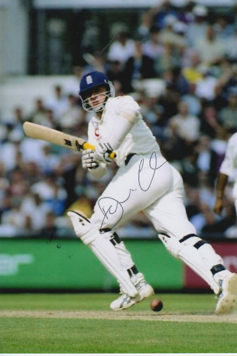 ENGLAND CRICKET HAND SIGNED DOMINIC CORK 6X4 Photo Poster painting 3.