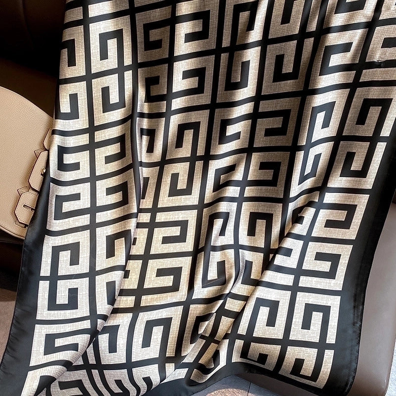 Women’s Retro Lady Printing Satin Silk Scarf