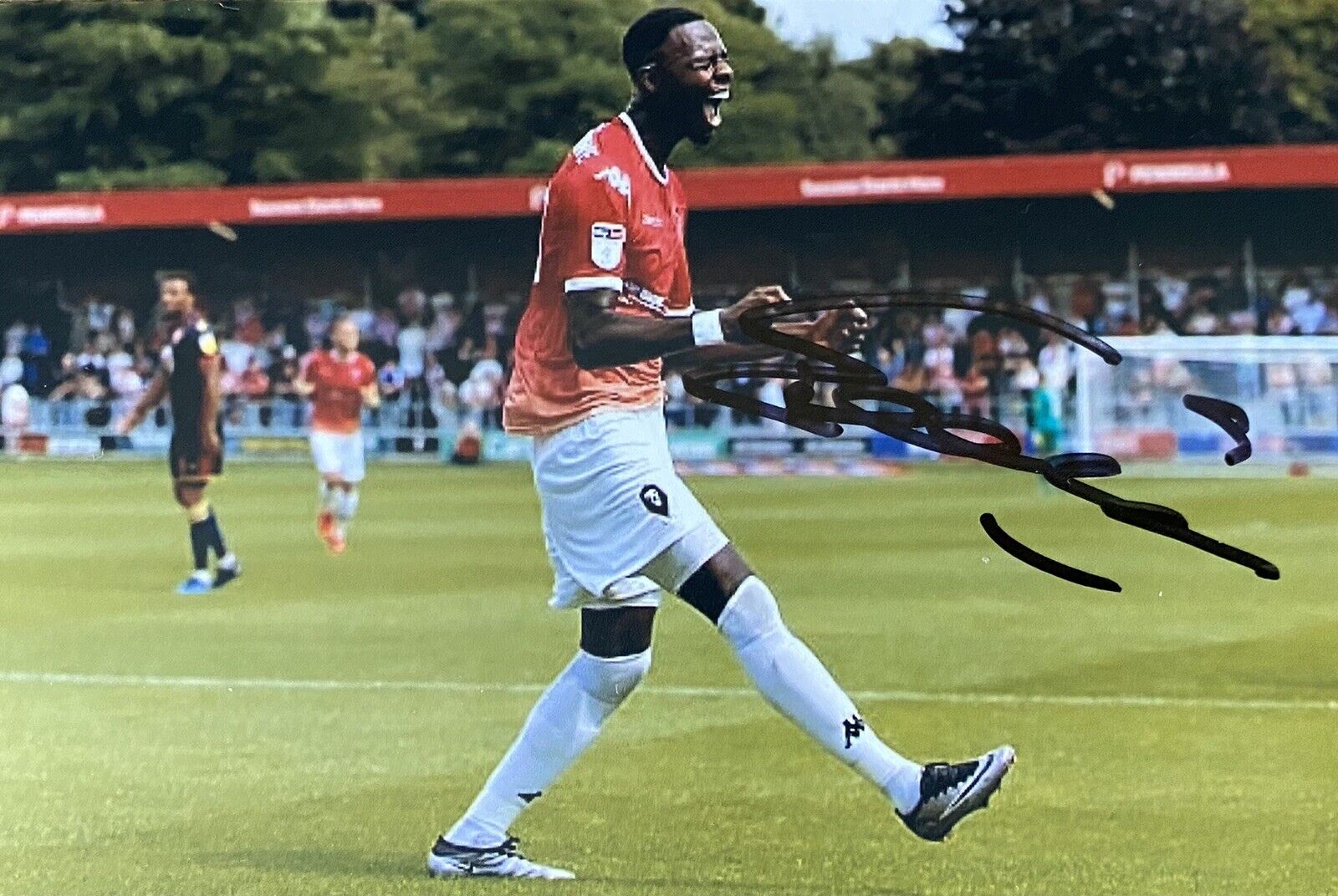 Emmanuel Dieseruvwe Genuine Hand Signed Salford City 6X4 Photo Poster painting