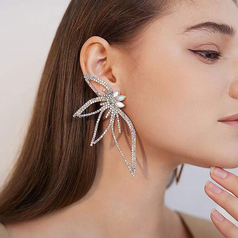 Retro Butterfly Plating Bow Alloy Earrings