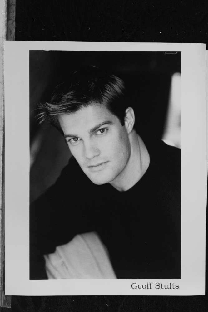 Geoff Stults - 8x10 Headshot Photo Poster painting with Resume - Wedding Crashers RARE