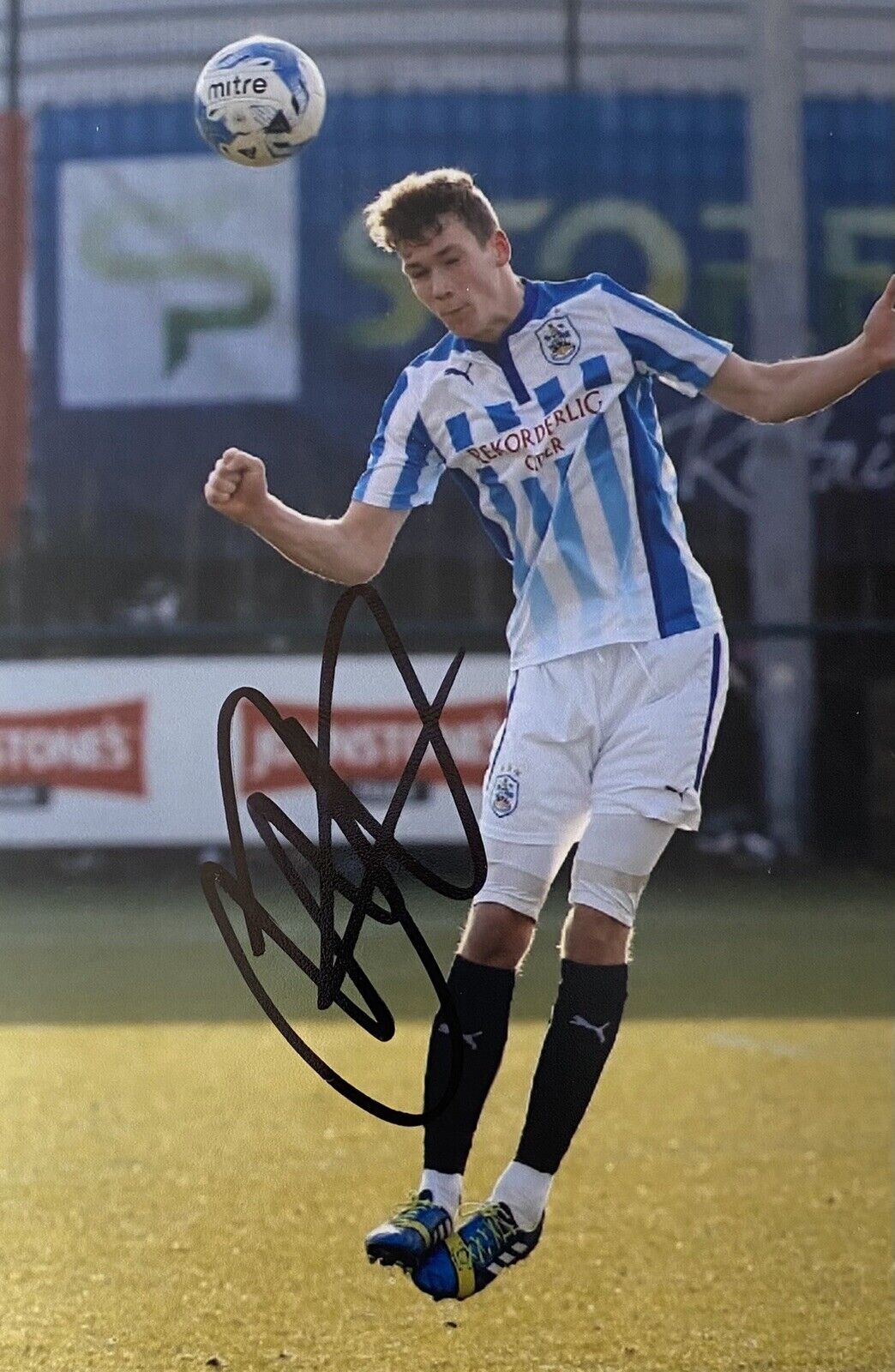 Joe Wright Genuine Hand Signed Huddersfield Town 6X4 Photo Poster painting