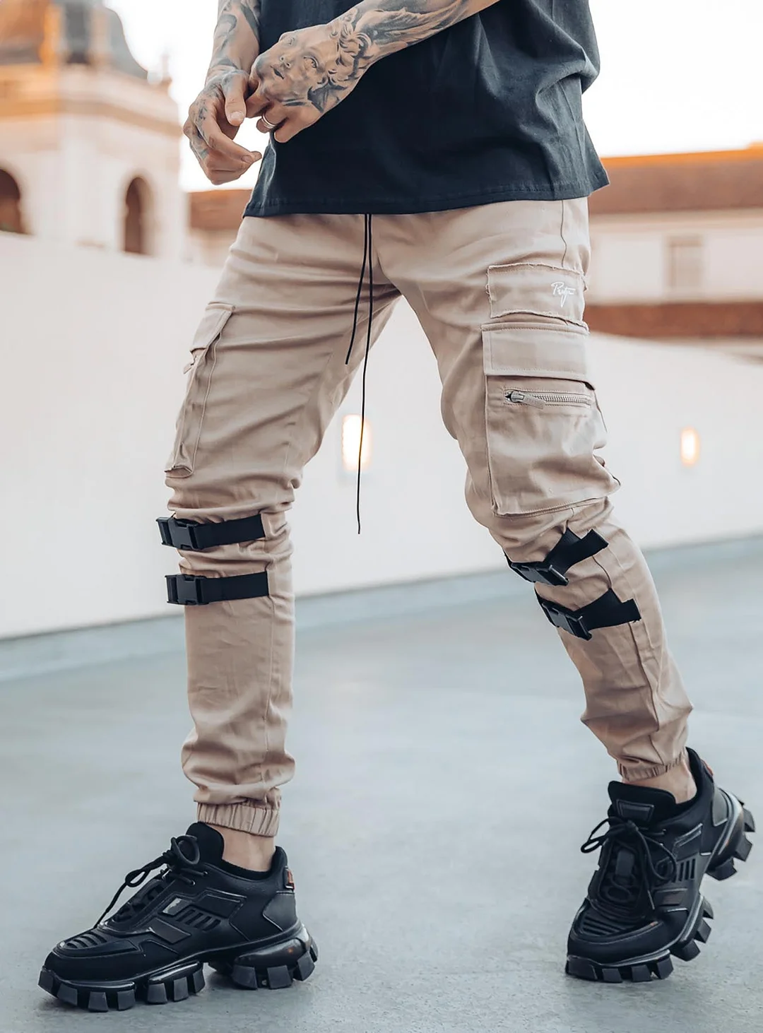 Signature Cargo Pants V2 in Beige