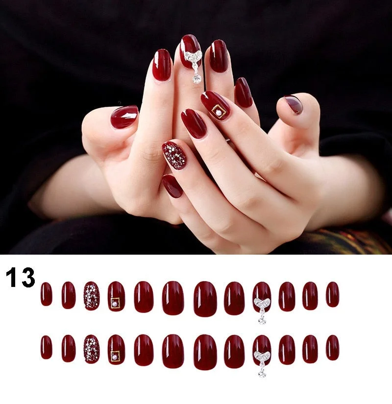 24Pcs Fake Fingernails Full Cover Short Round Press on Nails Dripping Shape Heart Pendant Nail Tips Wearable Fake Art with Glue-Nail Inspo