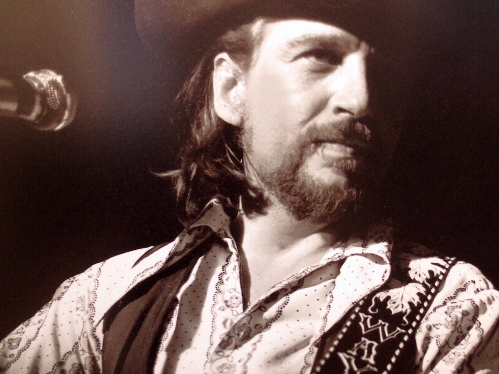 WAYLON JENNINGS LEGENDARY COUNTRY SINGER SONGWRITER - 8x10” Photo Poster painting !