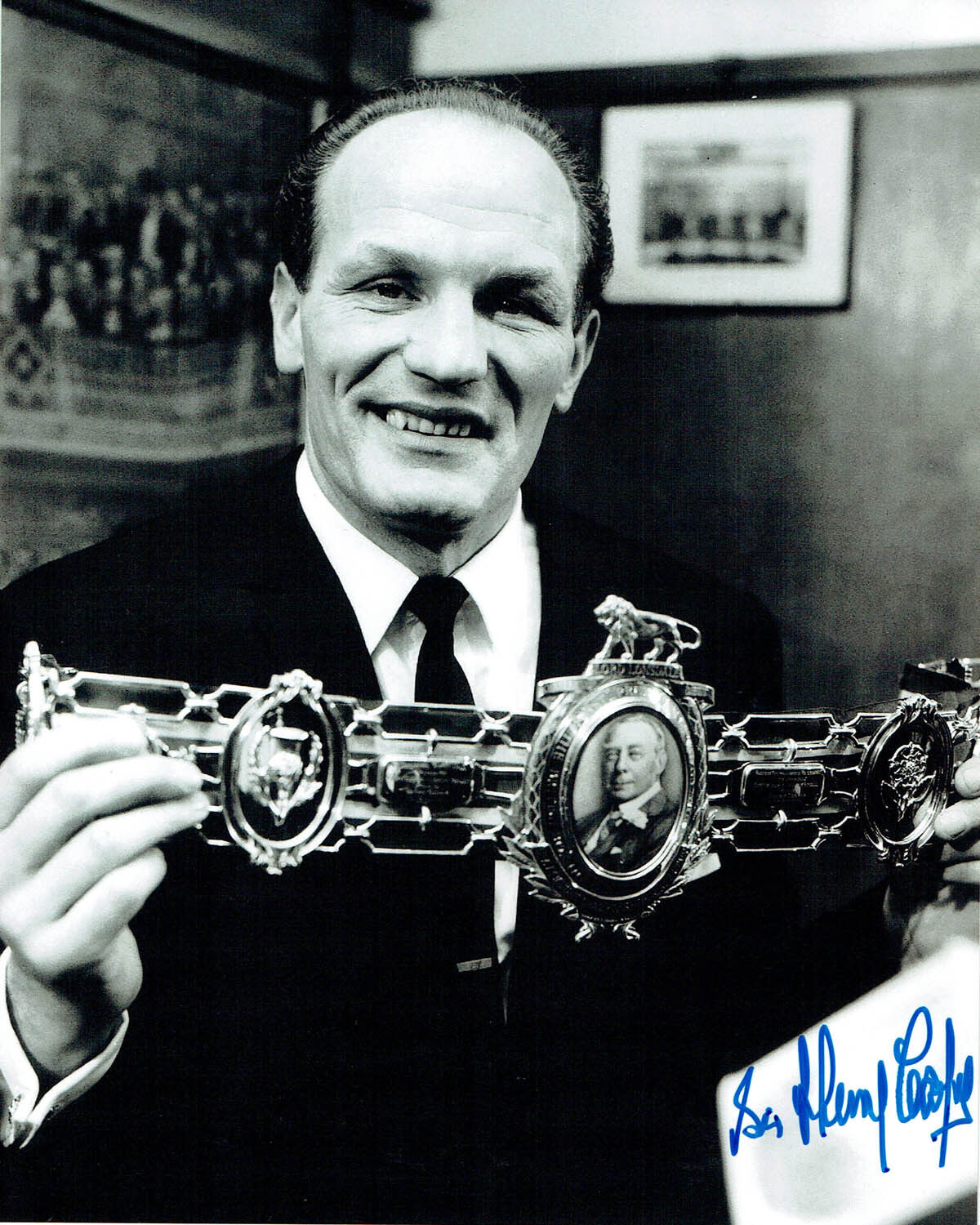Sir Henry COOPER SIGNED Belts Portrait 10x8 Photo Poster painting AFTAL COA Boxing Champion