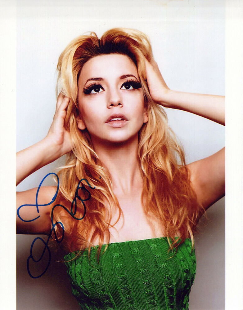 Masiela Lusha glamour shot autographed Photo Poster painting signed 8x10 #3