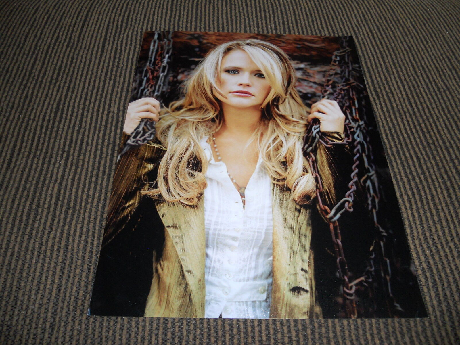 Miranda Lambert Sexy 11x14 Country Music Unsigned Color Promo Photo Poster painting