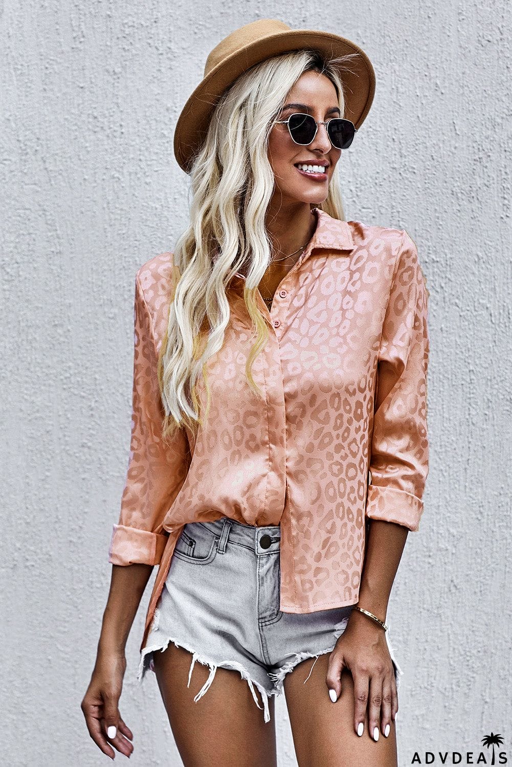 Turn-down Collar Embossed Button Shirt