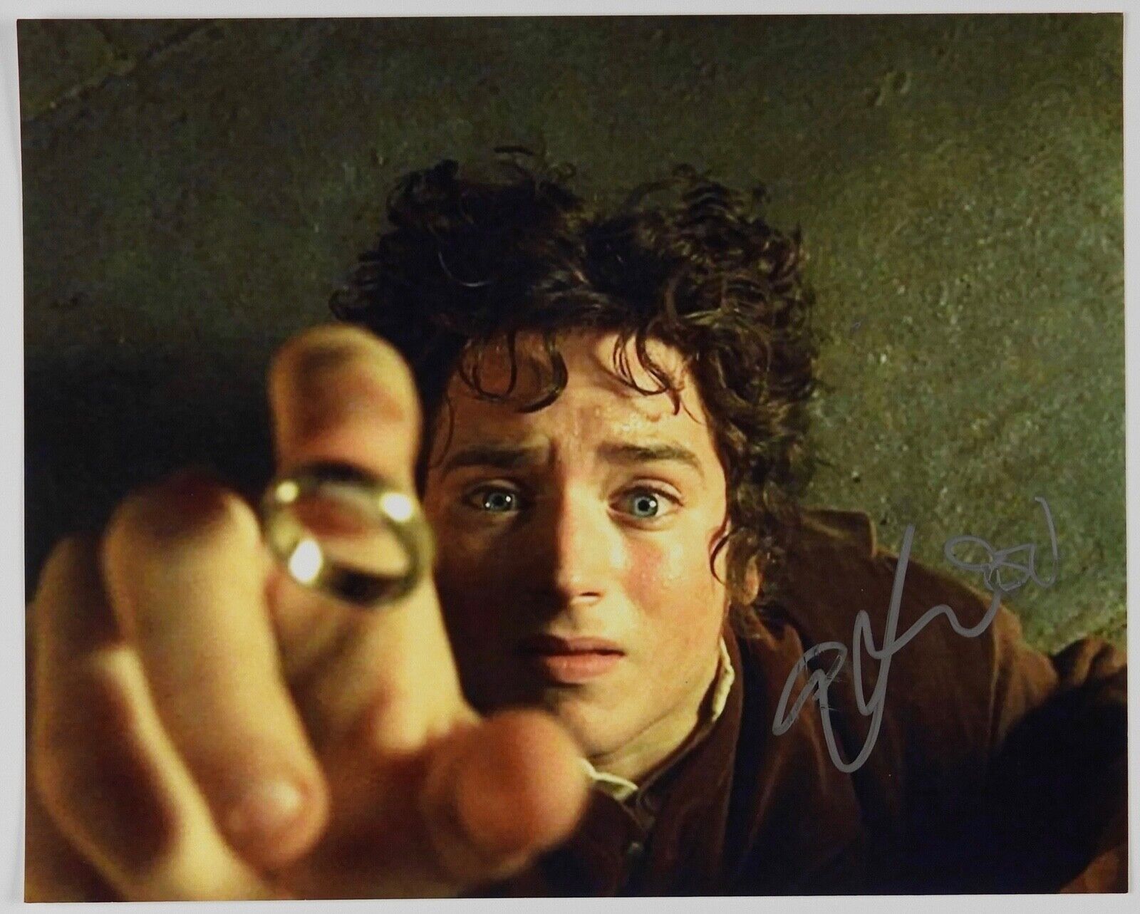 Elijah Wood Lord of The Rings JSA Autograph Signed 8 x 10 COA