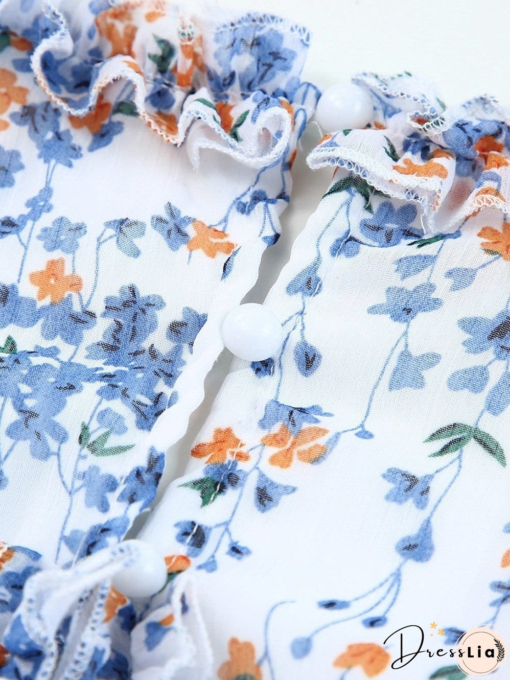 Feminine Floral Dress with V-Neck