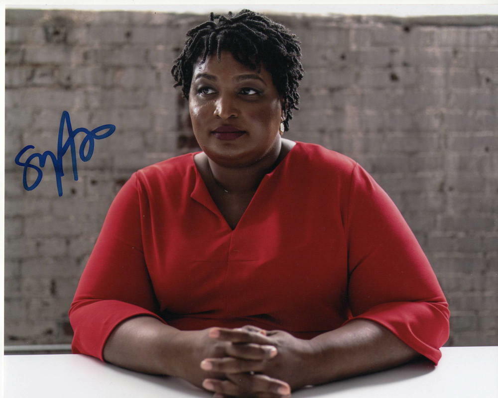 STACEY ABRAMS SIGNED AUTOGRAPHED 8x10 Photo Poster painting - 2020, 2024 FUTURE PRESIDENT? RARE