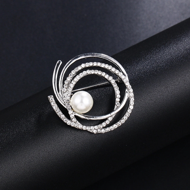 Elegant Pin Leaf Flower Butterfly Alloy Plating Inlay Rhinestones Pearl Women’S Brooches