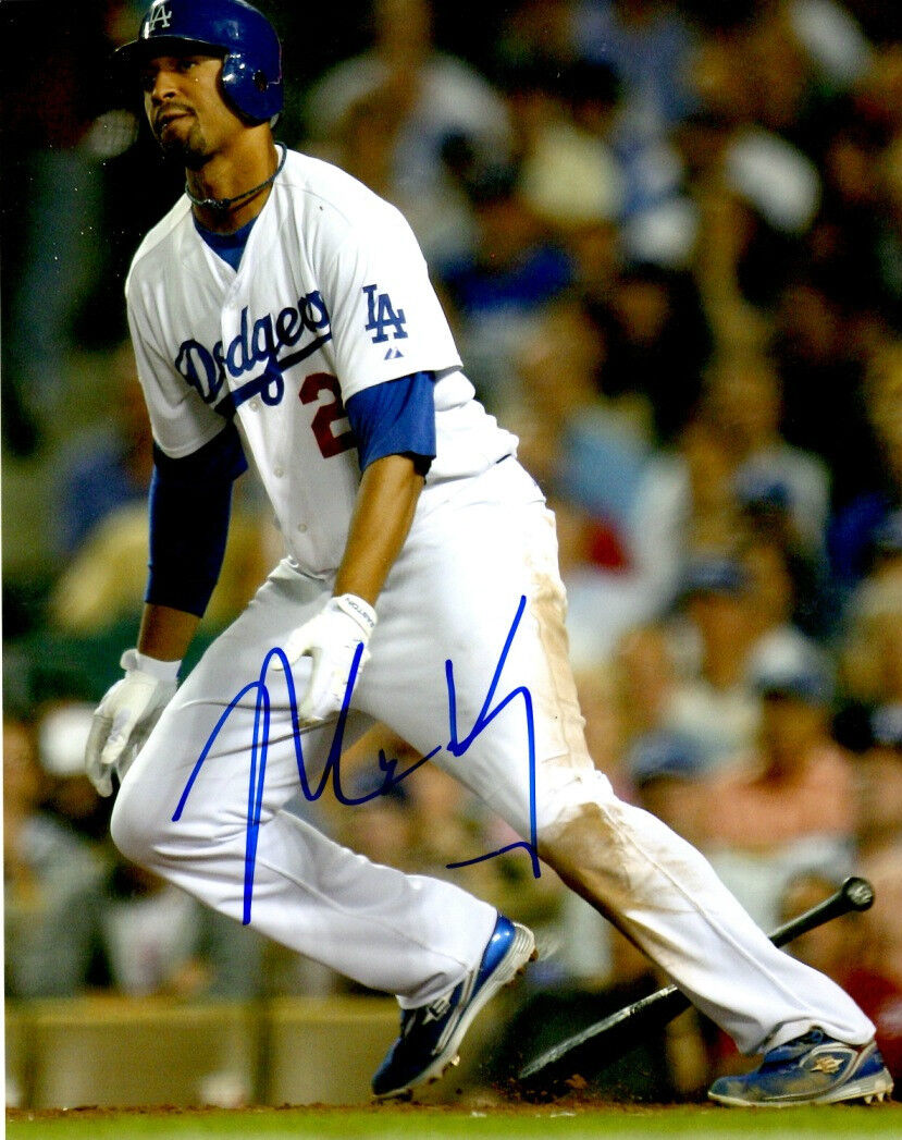 Signed 8x10 MATT KEMP Los Angeles Dodgers Autographed Photo Poster painting - w/COA