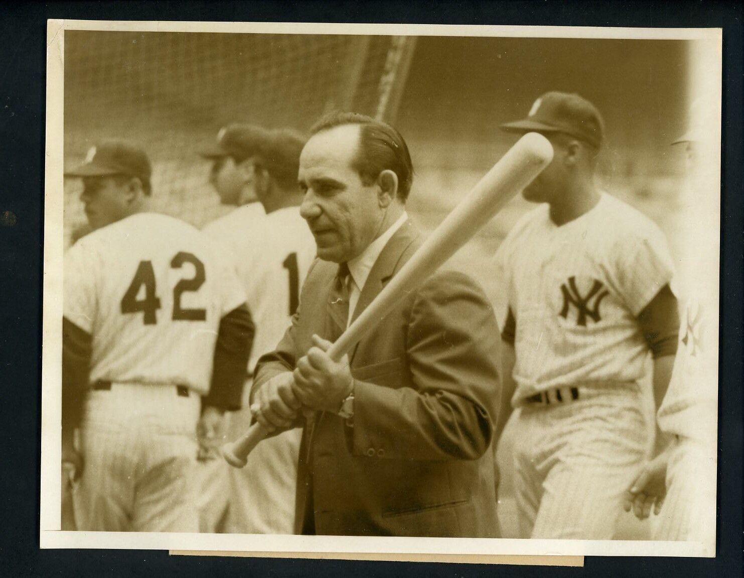 Yogi Berra 1964 World Series Type 1 Press Photo Poster painting New York Yankees